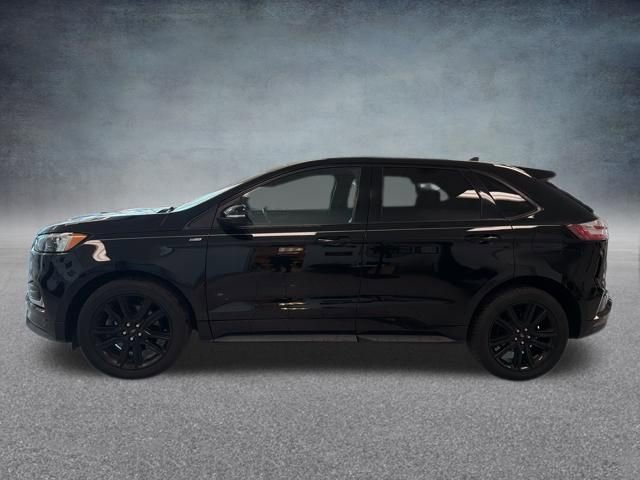 Used 2020 Ford Edge ST-Line w/ Cold Weather Package image 11