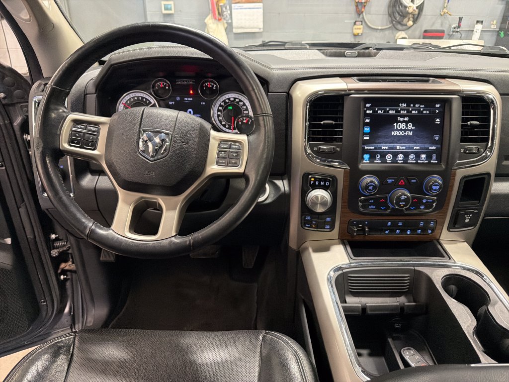 Used 2017 RAM 1500 Laramie w/ Convenience Group AWD/4WD image 6