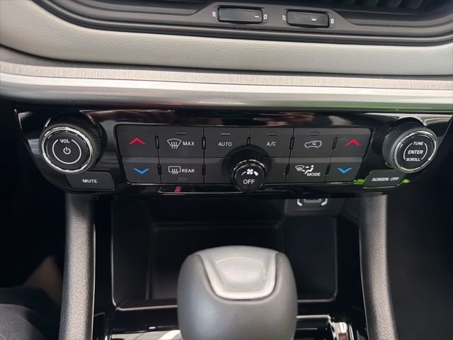 Used 2024 Jeep Compass Limited AWD/4WD image 20