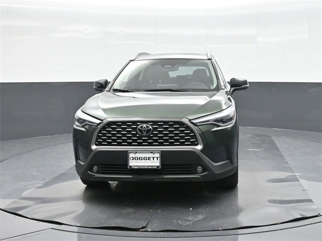 Used 2025 Toyota Corolla Cross XLE image 30