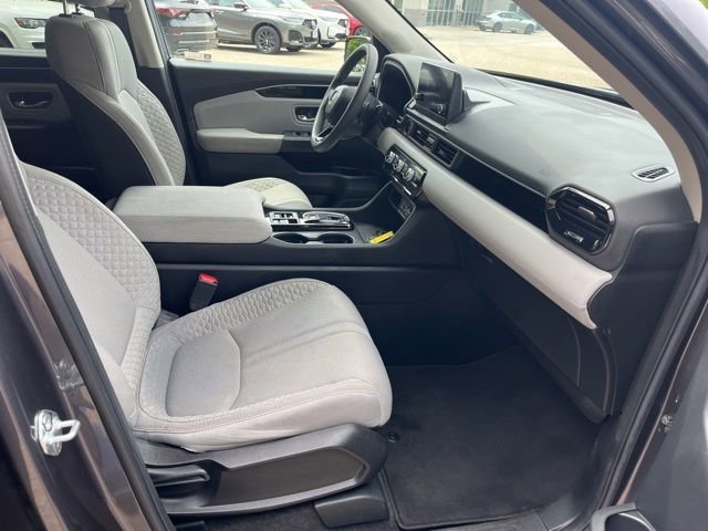 Used 2023 Honda Pilot LX image 13