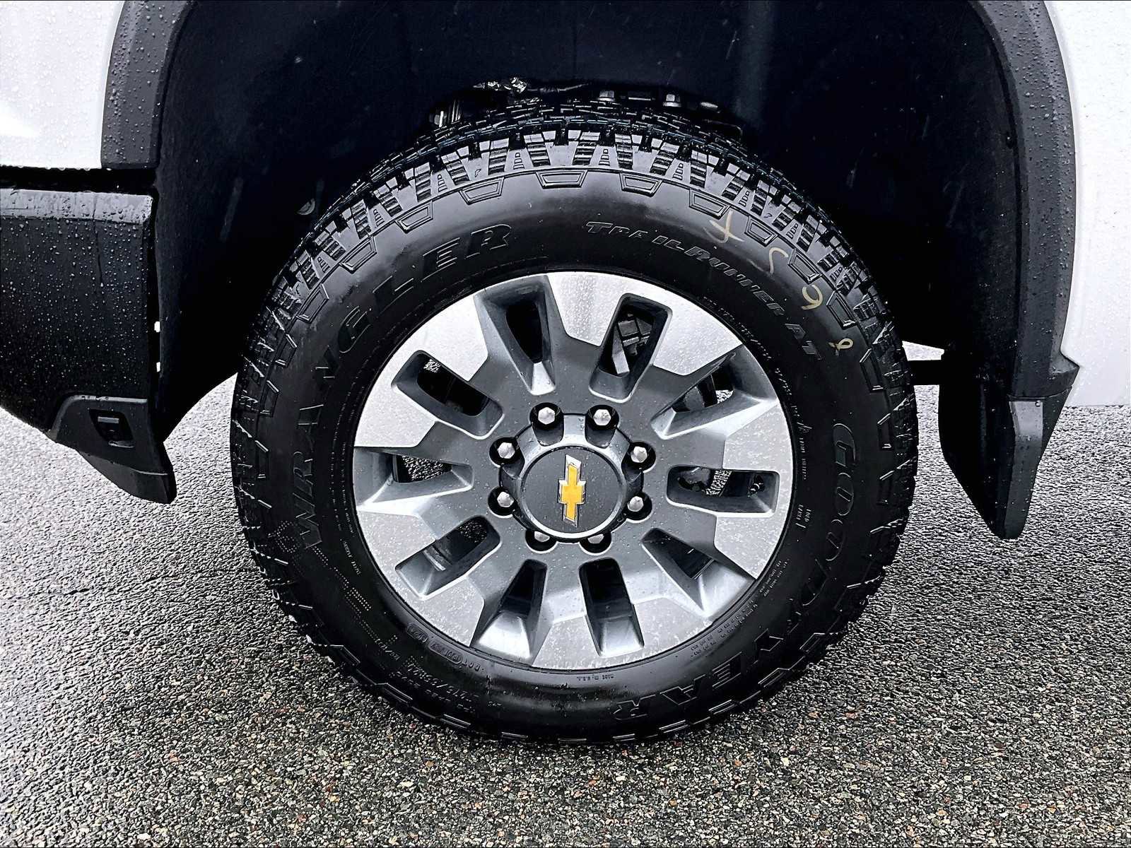 New 2025 Chevrolet Silverado 2500 Custom w/ Custom Value Package image 8