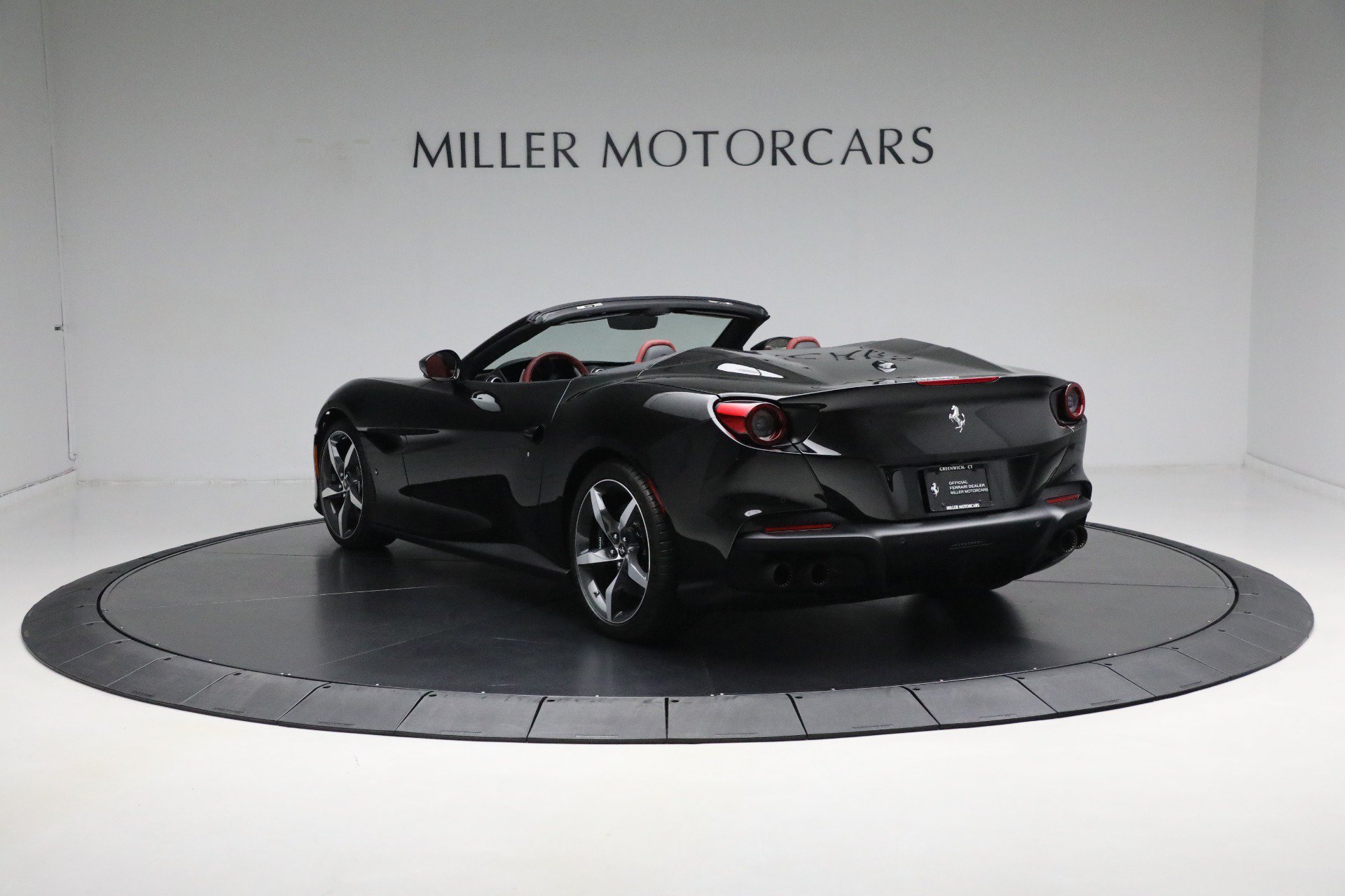 Certified 2023 Ferrari Portofino M RWD image 5