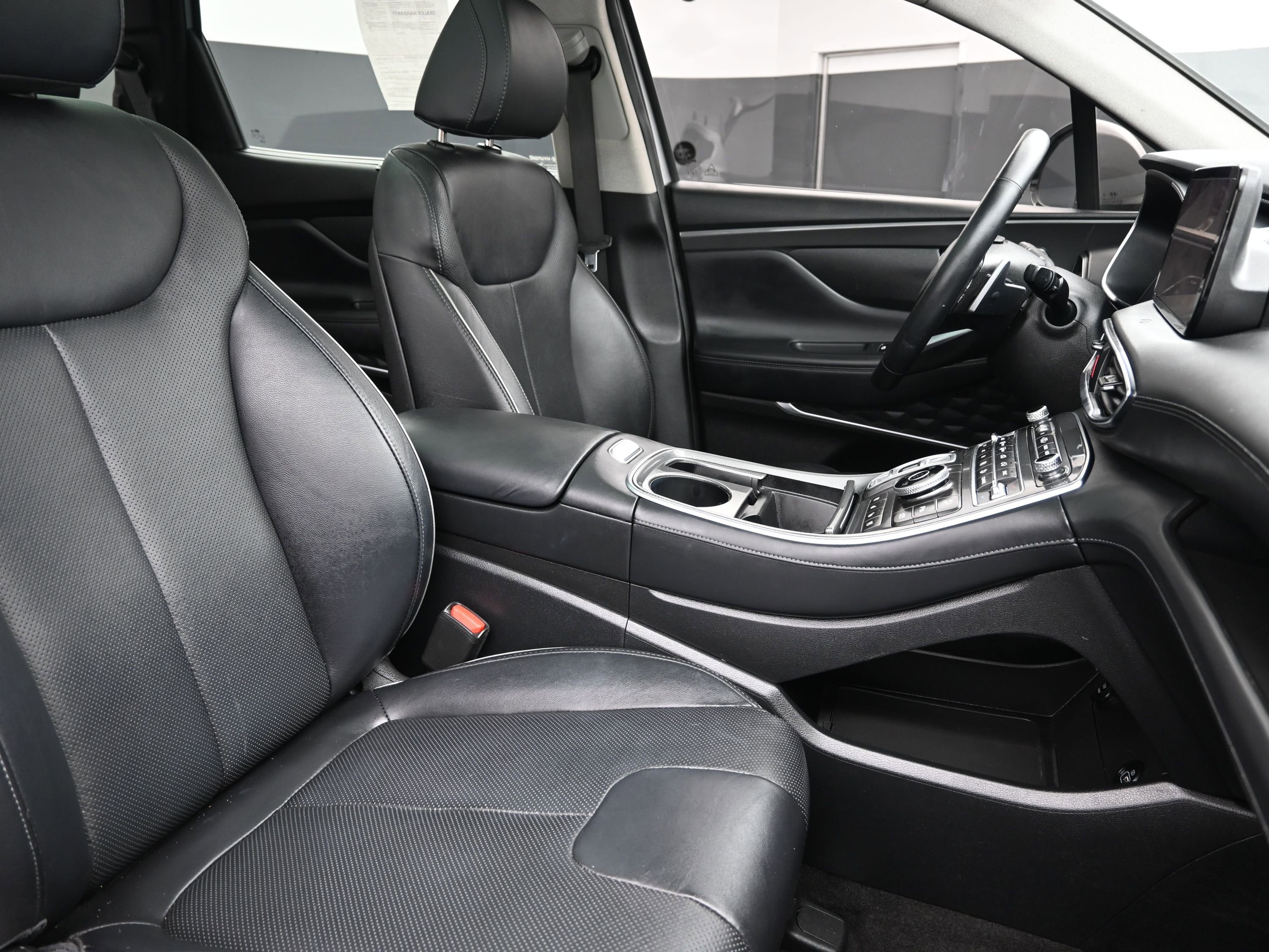 Used 2022 Hyundai Santa Fe Limited image 27