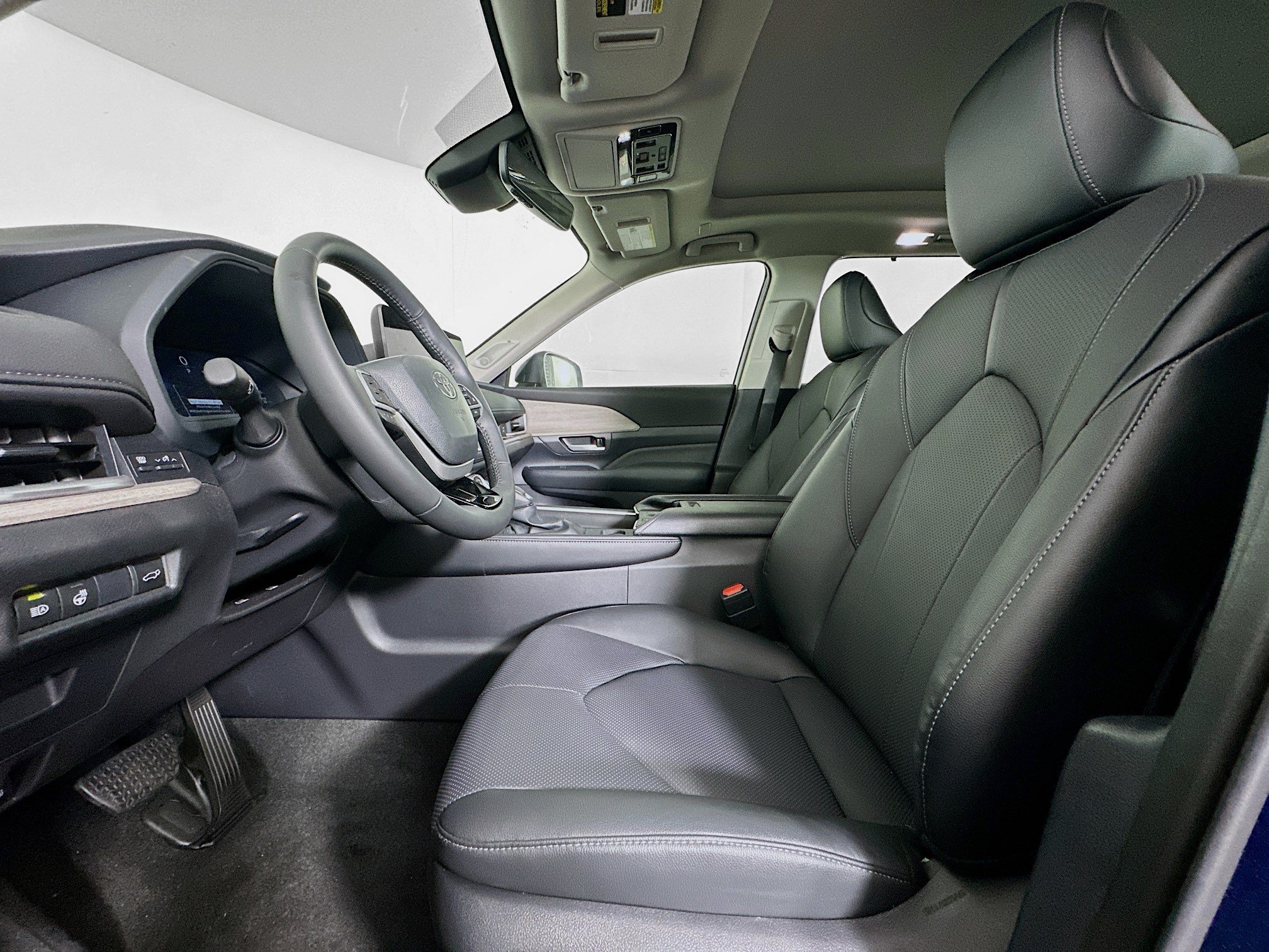 Used 2026 Toyota Grand Highlander FWD image 13