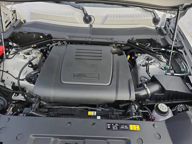 New 2026 Land Rover Defender 110 S image 29