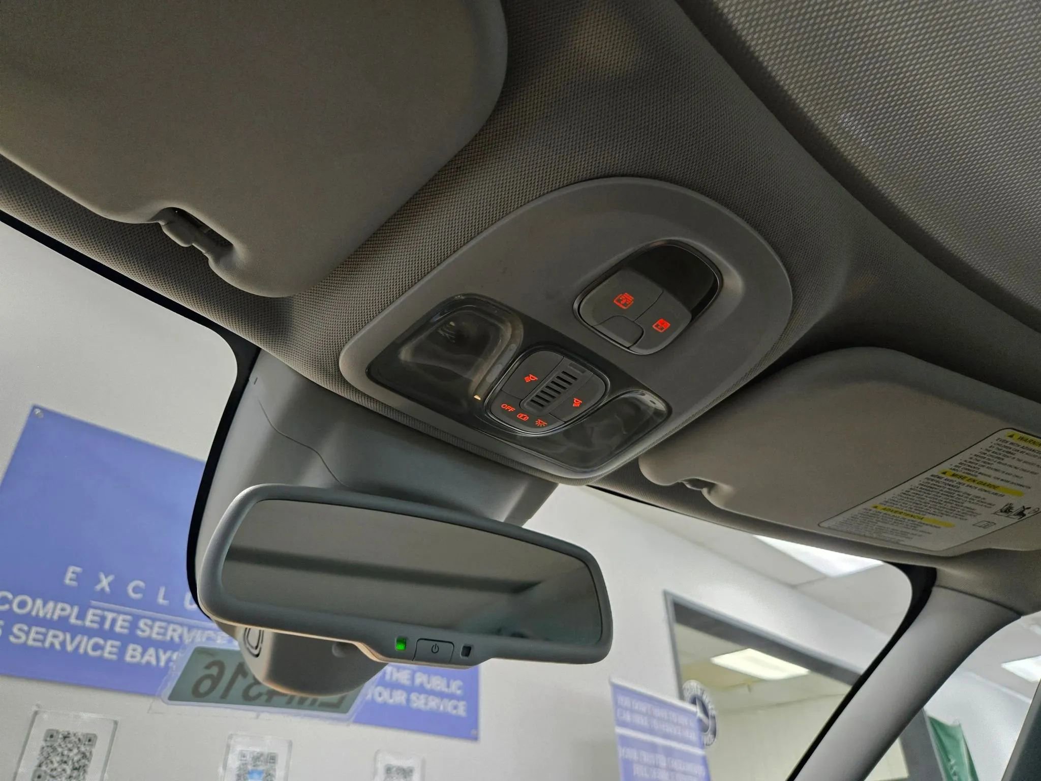 Used 2014 FIAT 500L Trekking w/ Popular Equipment Group image 35