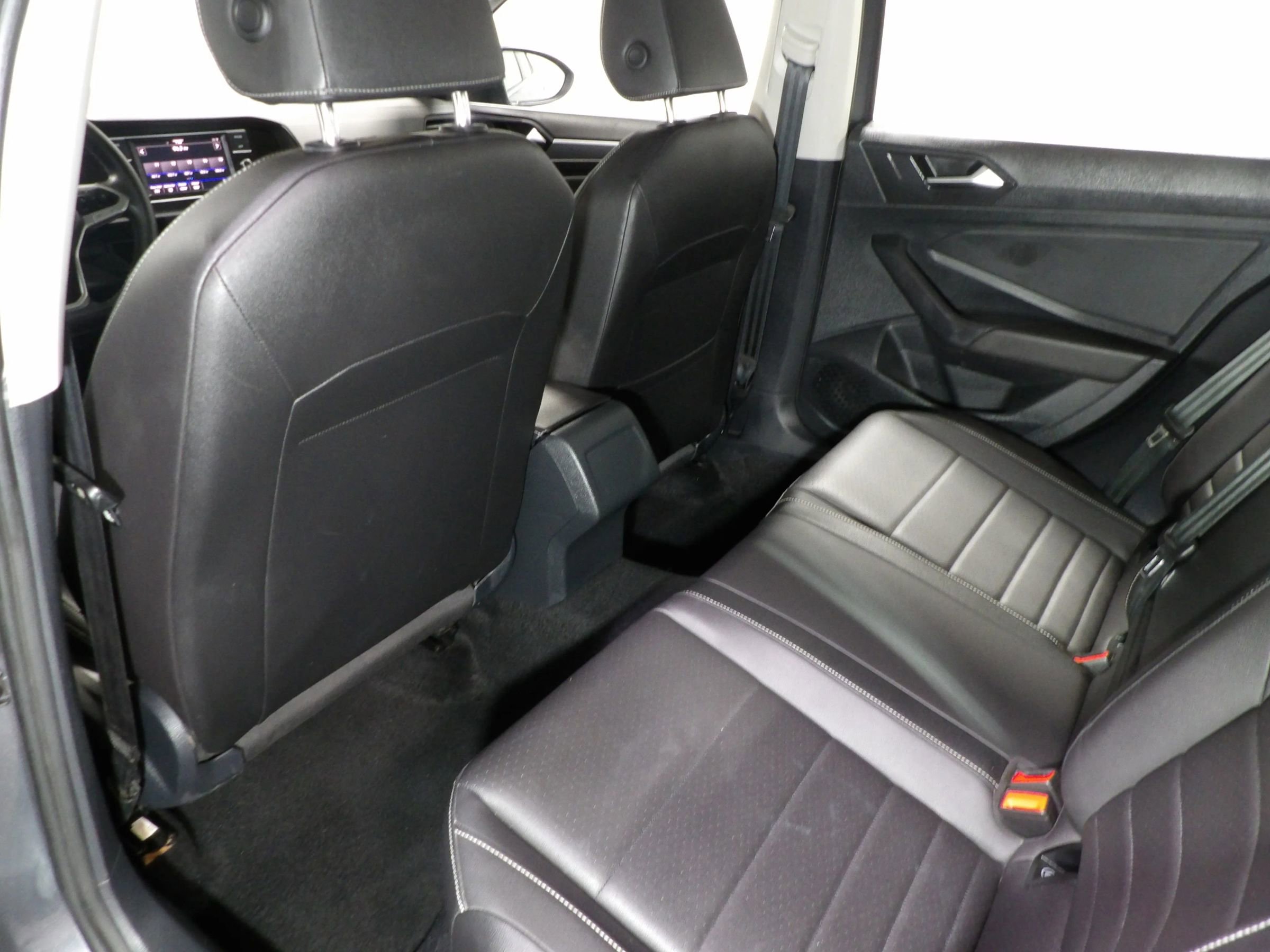 Used 2024 Volkswagen Jetta SE FWD image 10