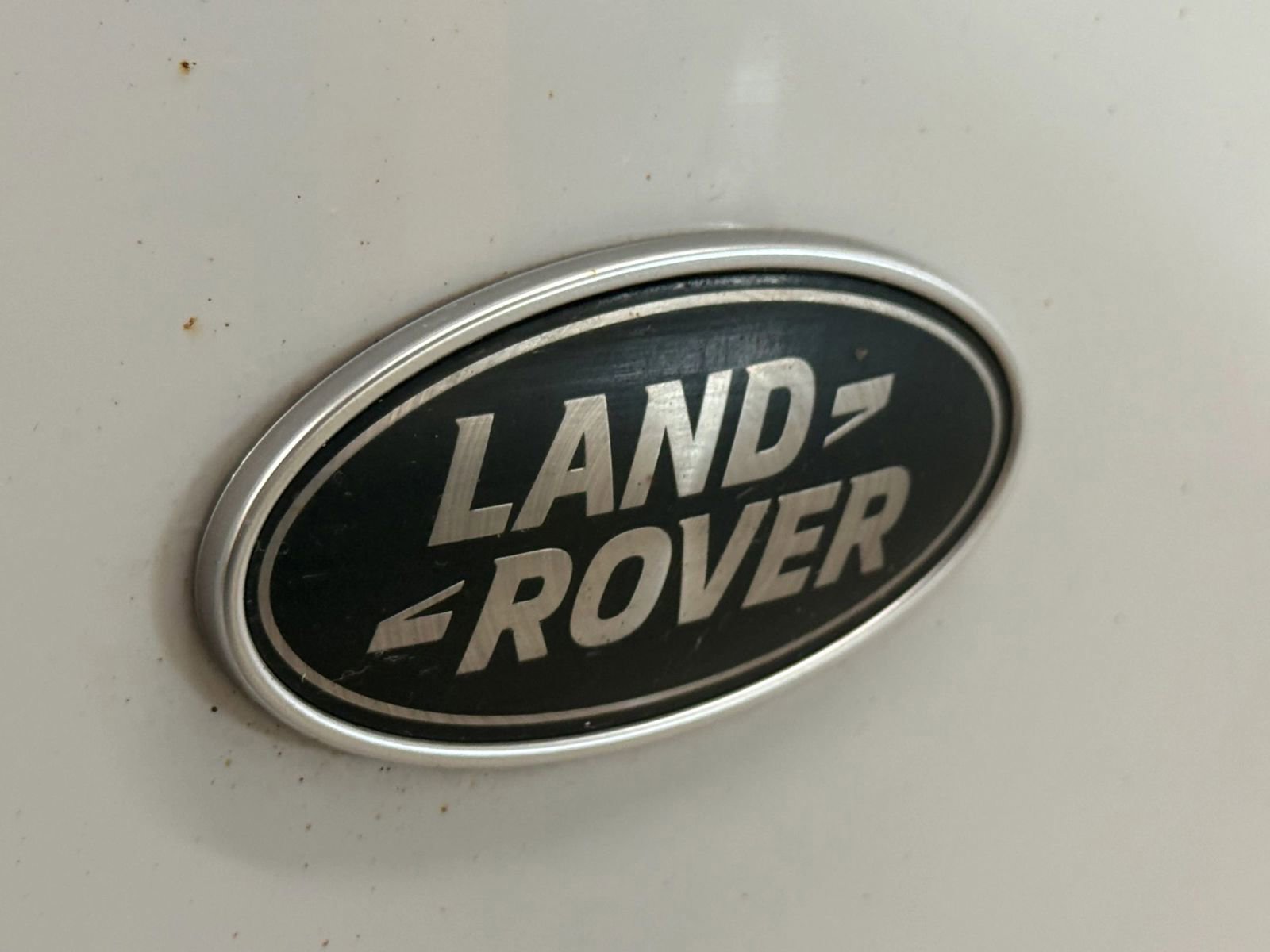 Used 2016 Land Rover Range Rover HSE image 14