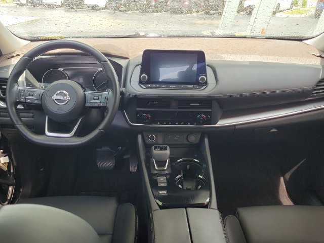 Used 2023 Nissan Rogue SV w/ SV Premium B Package FWD image 14