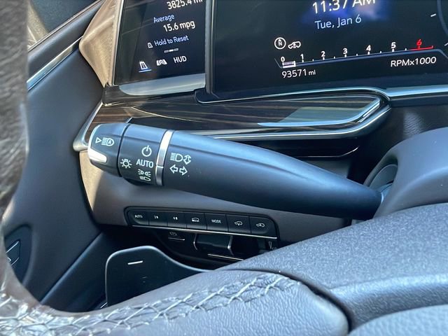 Used 2022 Cadillac Escalade ESV Premium Luxury w/ Performance Package AWD/4WD image 23