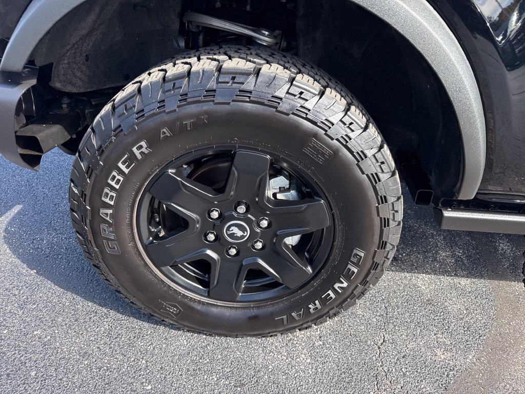 Used 2023 Ford Bronco Black Diamond AWD/4WD image 17