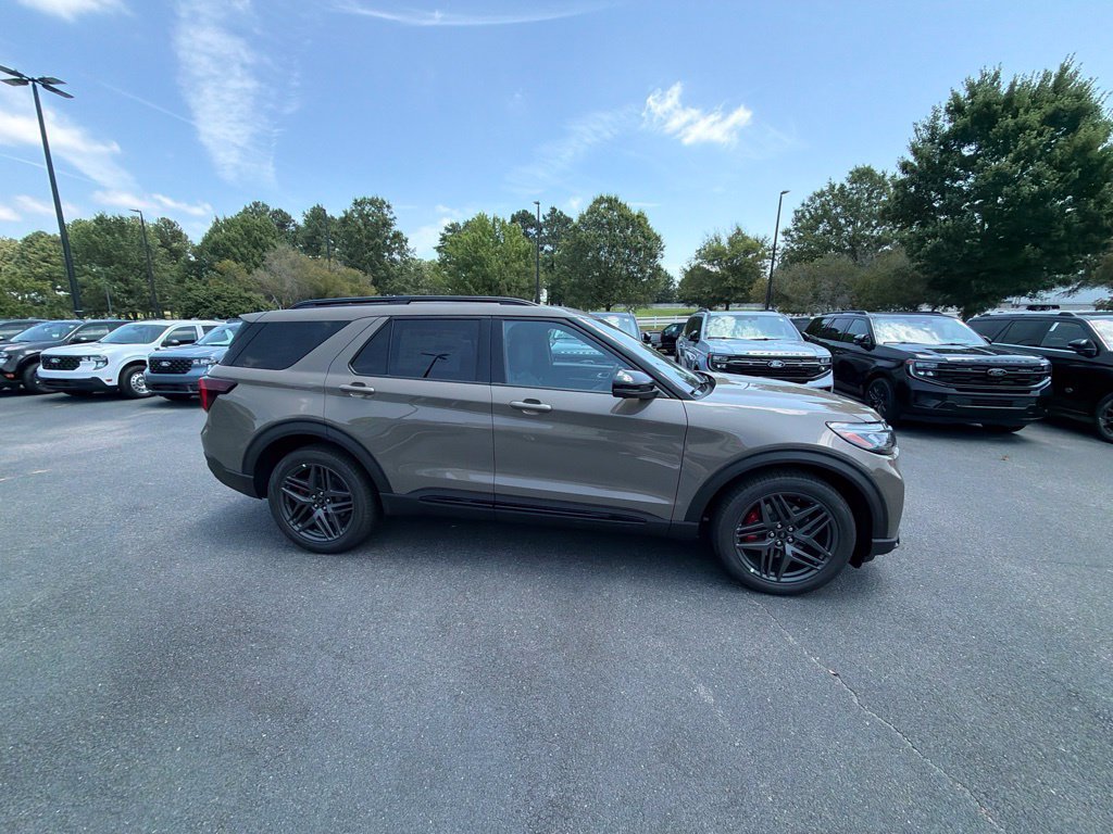 New 2026 Ford Explorer ST w/ Sun And Sound Package AWD/4WD image 13