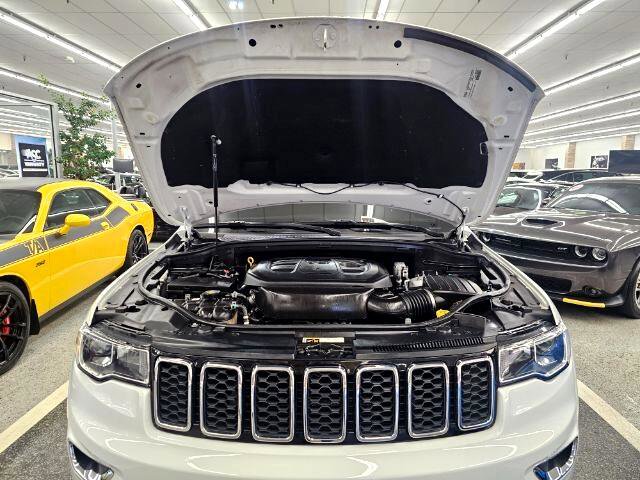 Used 2020 Jeep Grand Cherokee Laredo image 38