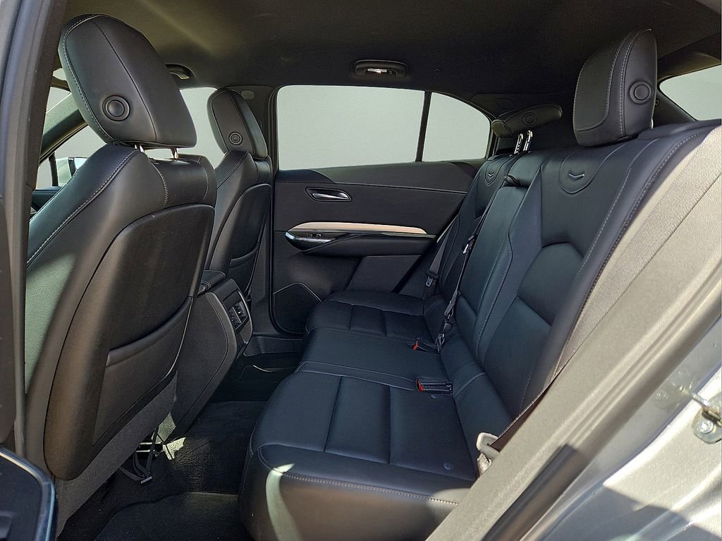 Used 2023 Cadillac XT4 Premium Luxury FWD image 16
