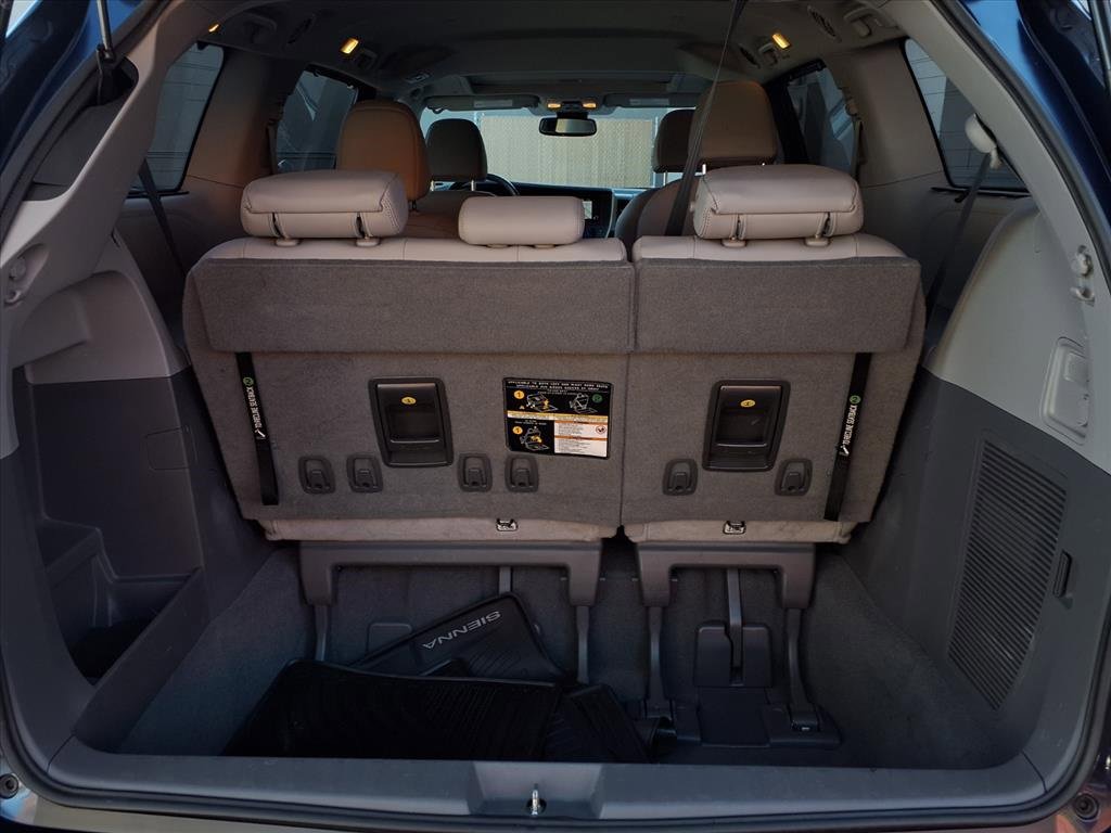 Certified 2020 Toyota Sienna XLE image 19