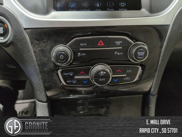 Used 2023 Chrysler 300 Touring L w/ Comfort Group image 18