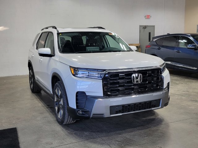 New 2026 Honda Pilot Touring image 4