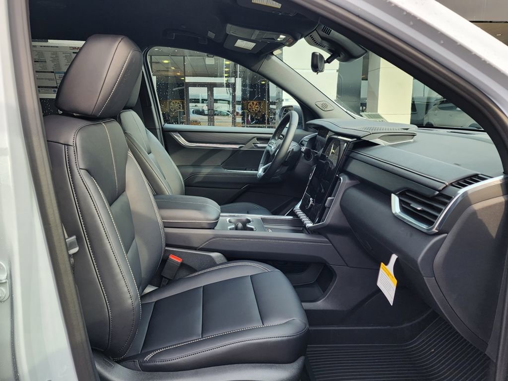 New 2026 GMC Acadia Elevation w/ Black Edition FWD image 40