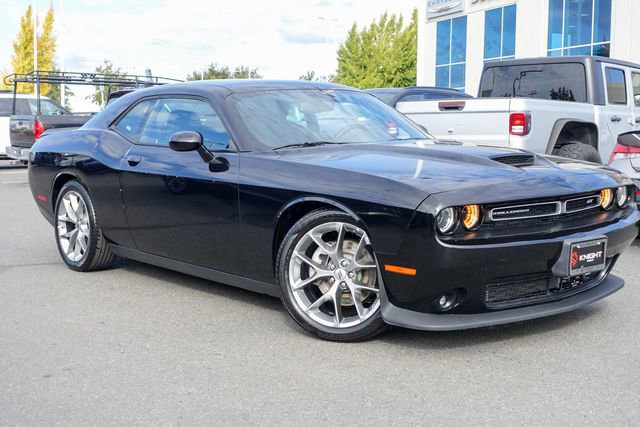 Used 2023 Dodge Challenger GT image 2
