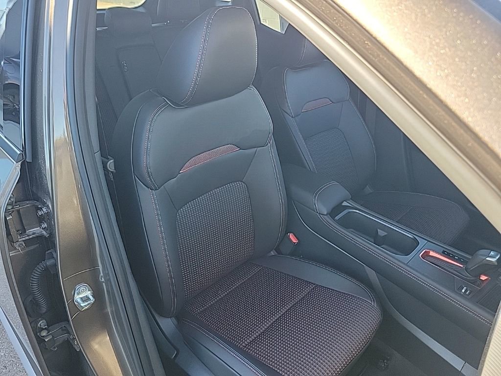 New 2026 Nissan Kicks SR w/ Cold Weather Package image 38
