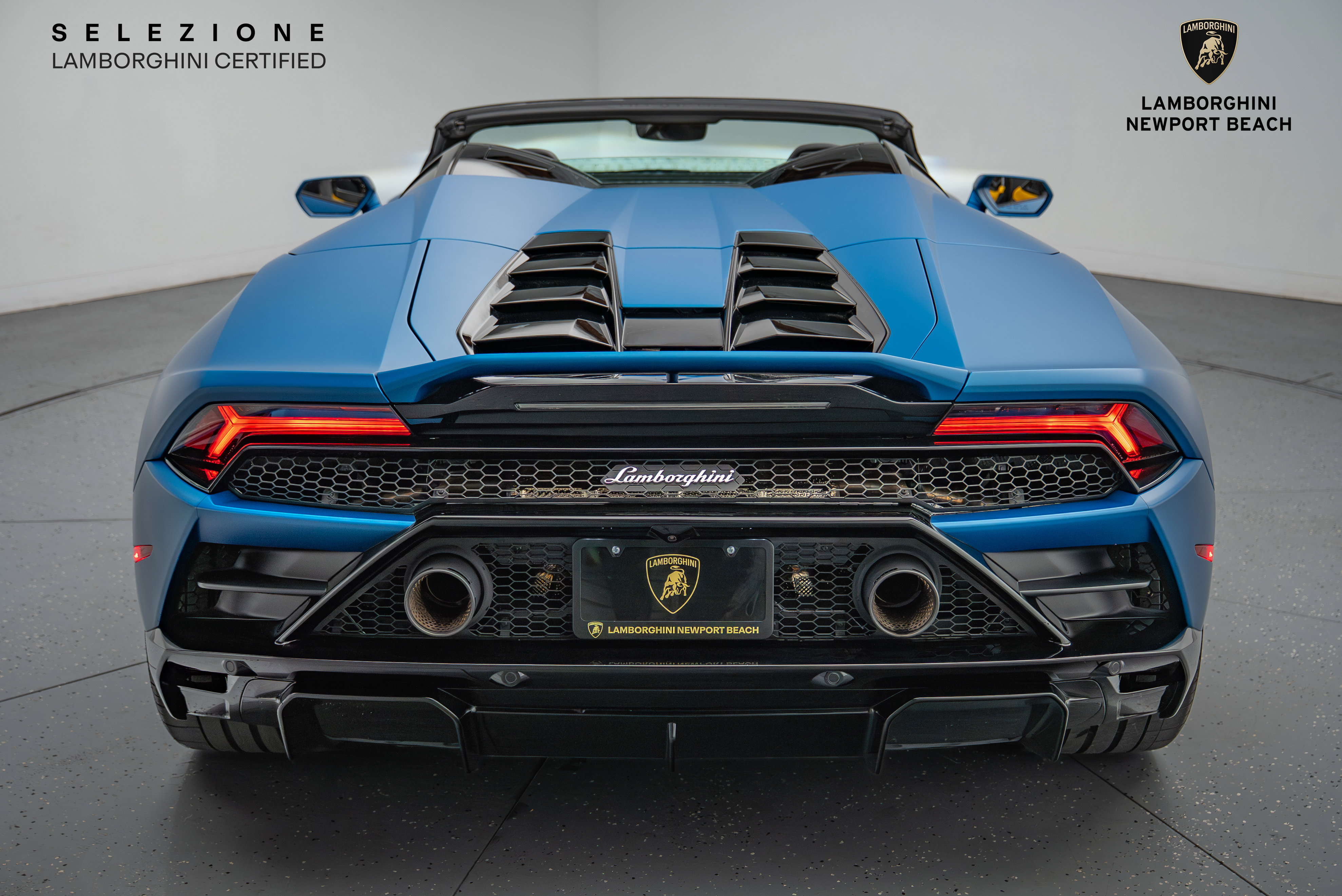 Used 2020 Lamborghini Huracan EVO image 13