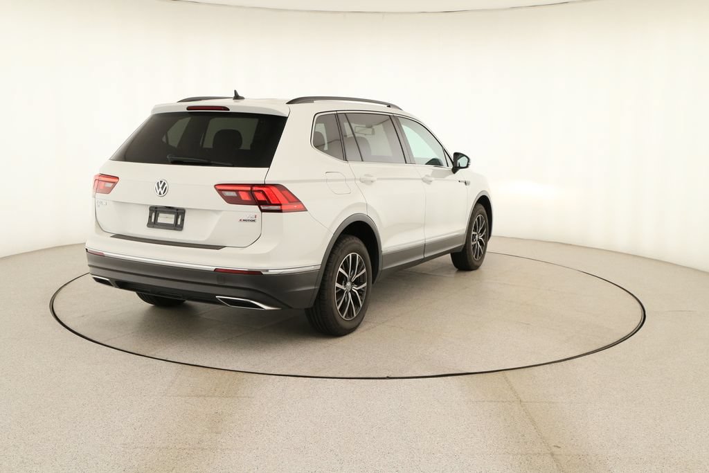 Used 2018 Volkswagen Tiguan SE w/ Panoramic Sunroof Package AWD/4WD image 6