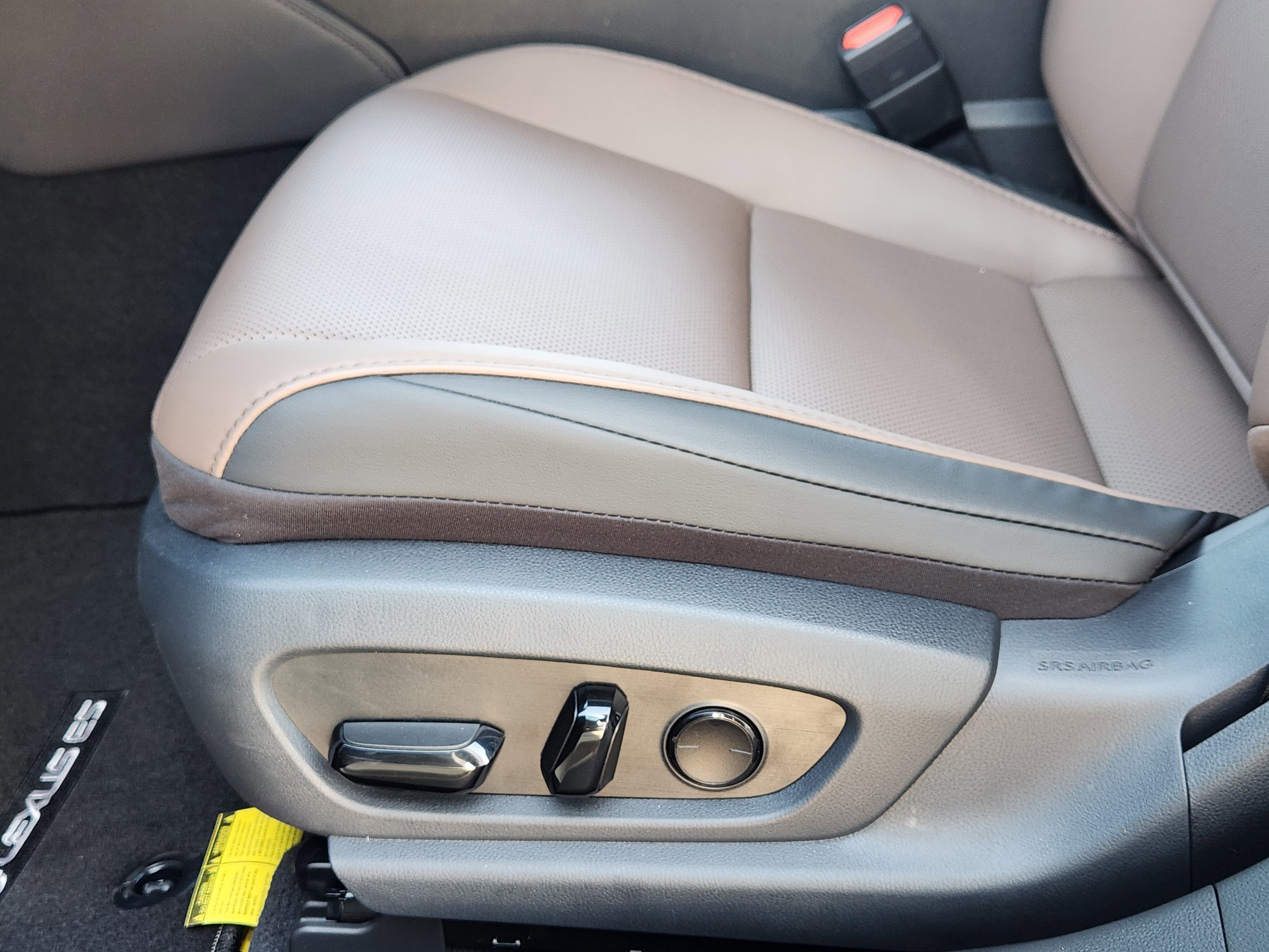 New 2025 Lexus ES 350 w/ Premium Package image 18