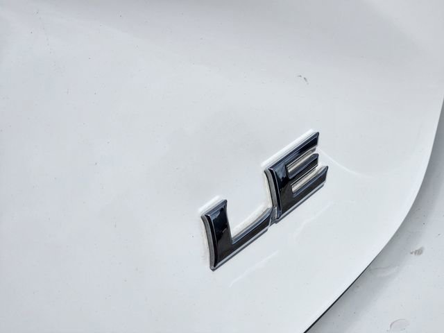 Used 2025 Toyota Camry LE image 12