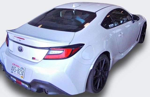 Used 2024 Toyota GR86 Premium RWD image 3