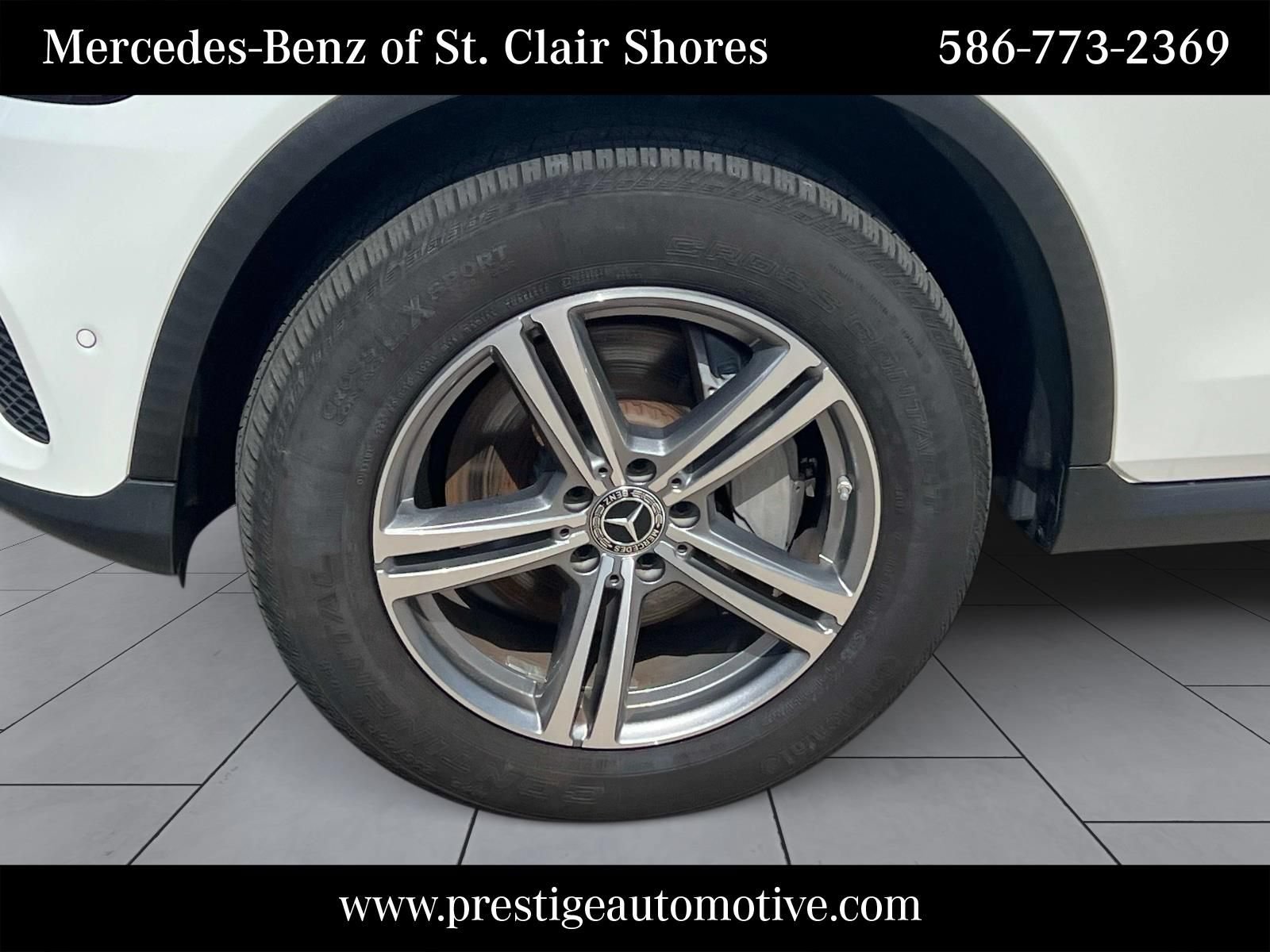 Used 2021 Mercedes-Benz GLC 300 4MATIC image 11