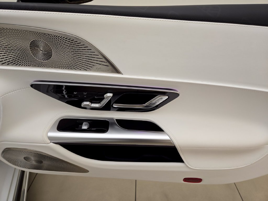 Used 2026 Mercedes-Benz Maybach SL 680 image 25