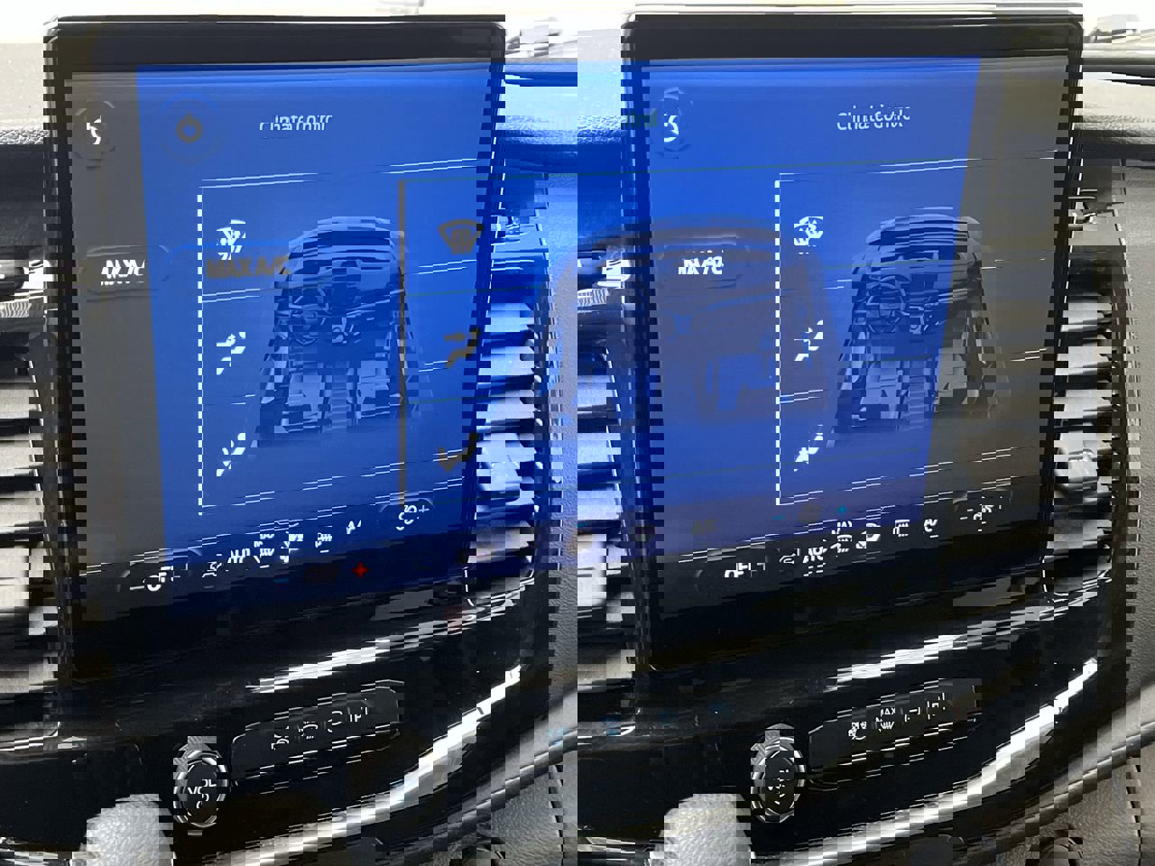 Certified 2024 Ford Transit 350 XLT image 20