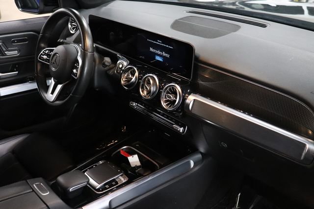 Used 2020 Mercedes-Benz GLB 250 image 24