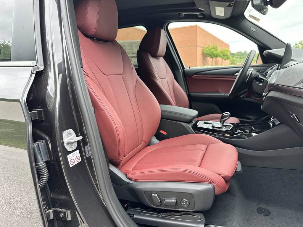 Used 2024 BMW X3 xDrive30i w/ Premium Package w/ZPA AWD/4WD image 48