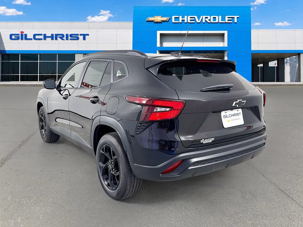 New 2026 Chevrolet Trax LT w/ Midnight Edition FWD image 6