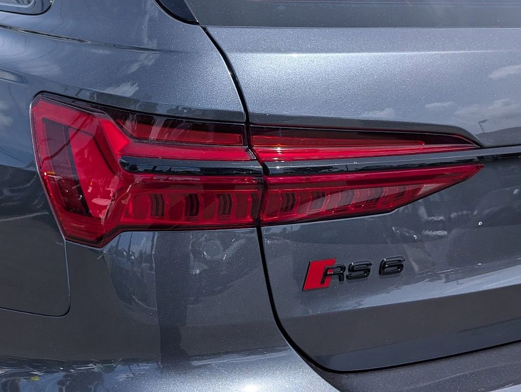 Used 2024 Audi RS 6 performance AWD/4WD image 12