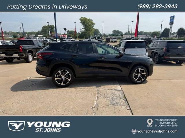 Certified 2024 Chevrolet Trax RS w/ Sunroof Package FWD image 8