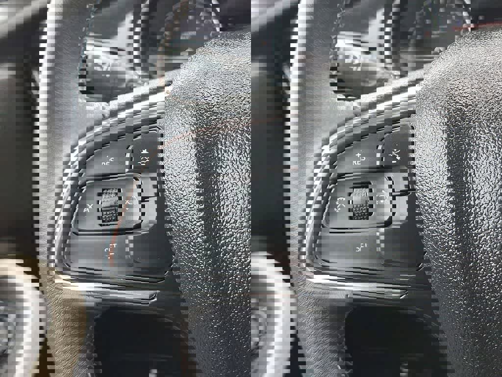 Used 2023 Buick Encore GX Select image 17