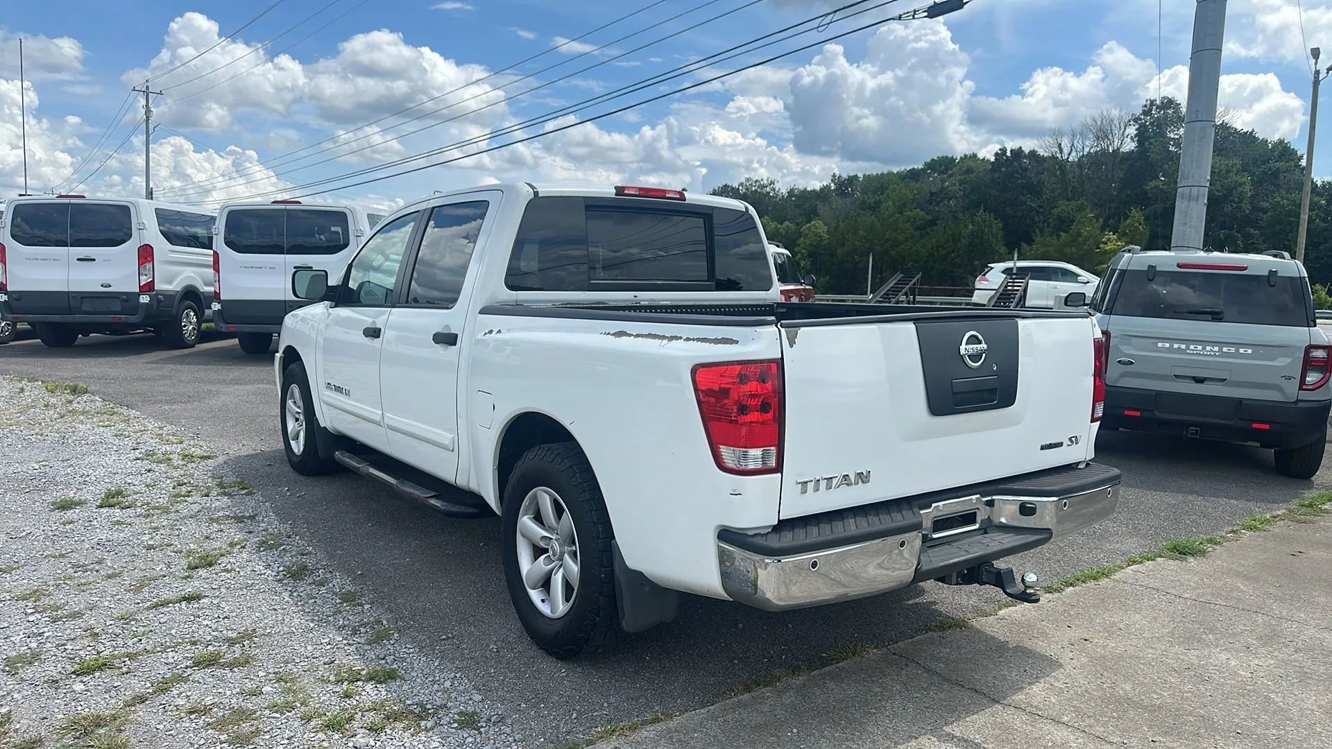Used 2012 Nissan Titan SV w/ SV Value Truck Pkg image 5