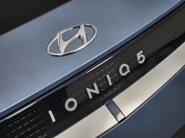 Certified 2024 Hyundai Ioniq 5 SEL AWD/4WD image 9