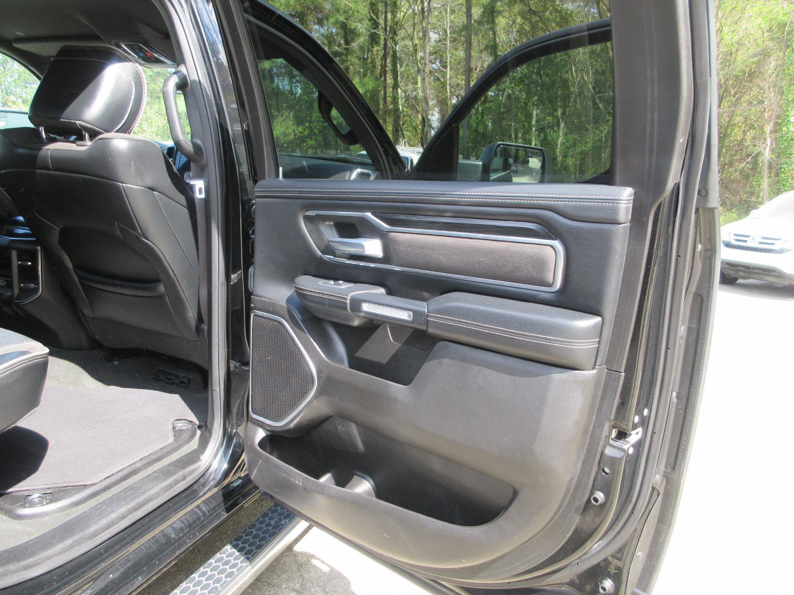 Used 2023 RAM 1500 Laramie image 17