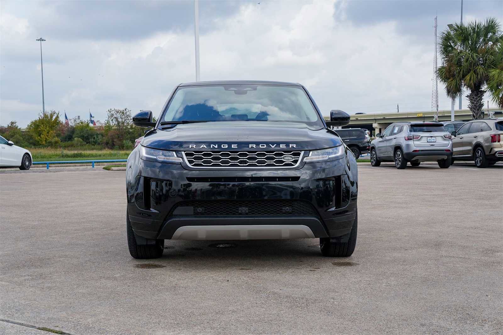 Used 2022 Land Rover Range Rover Evoque S image 6