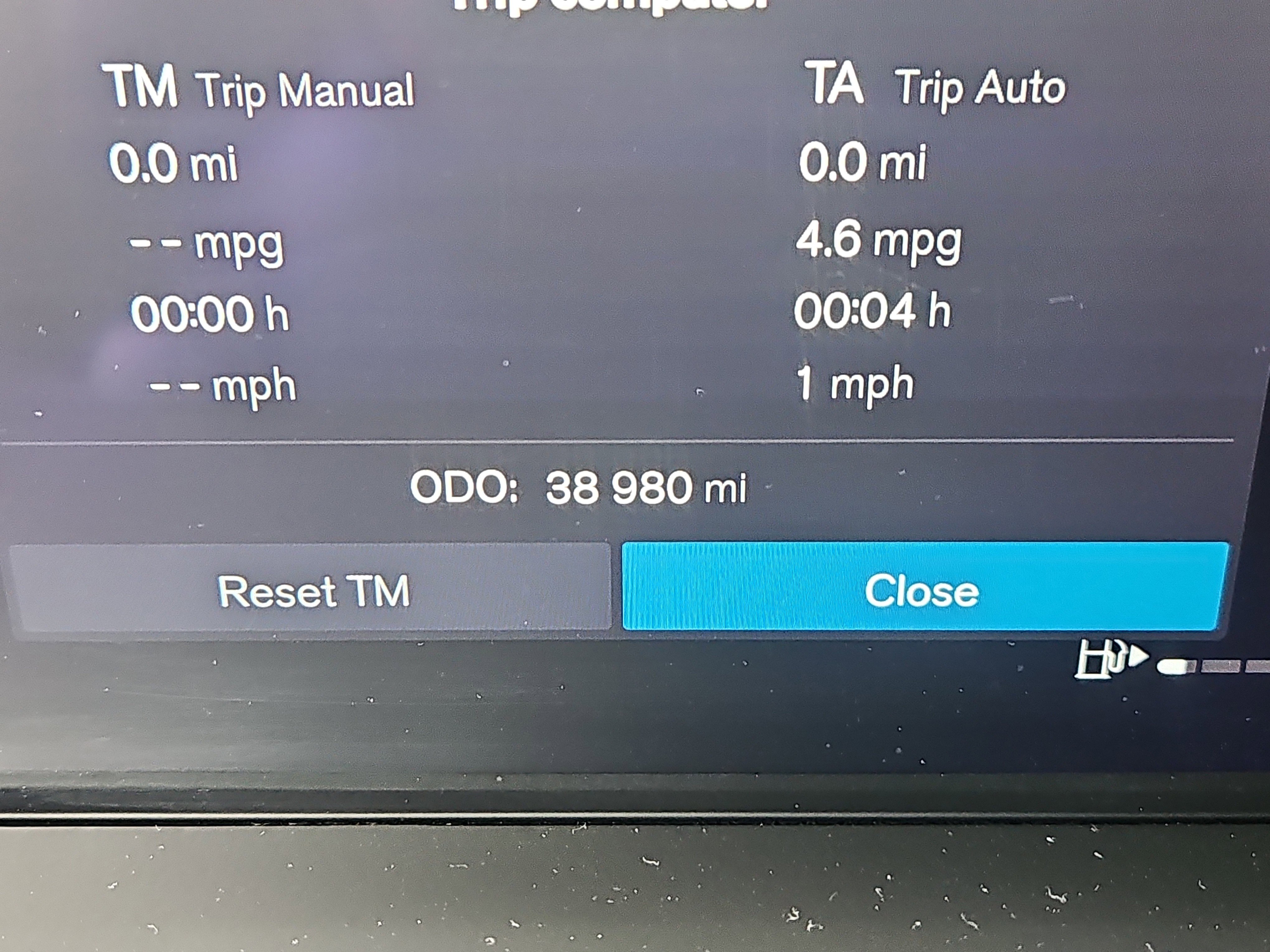 Used 2024 Volvo XC60 B5 Core w/ Climate Package image 5