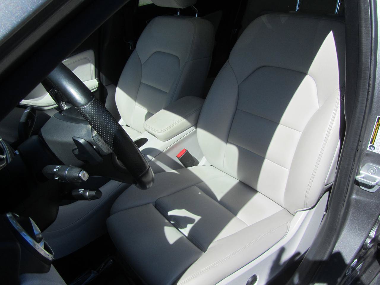 Used 2016 Mercedes-Benz GLA 250 4MATIC image 18