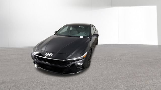 New 2026 Hyundai Elantra SEL Sport Premium FWD image 4