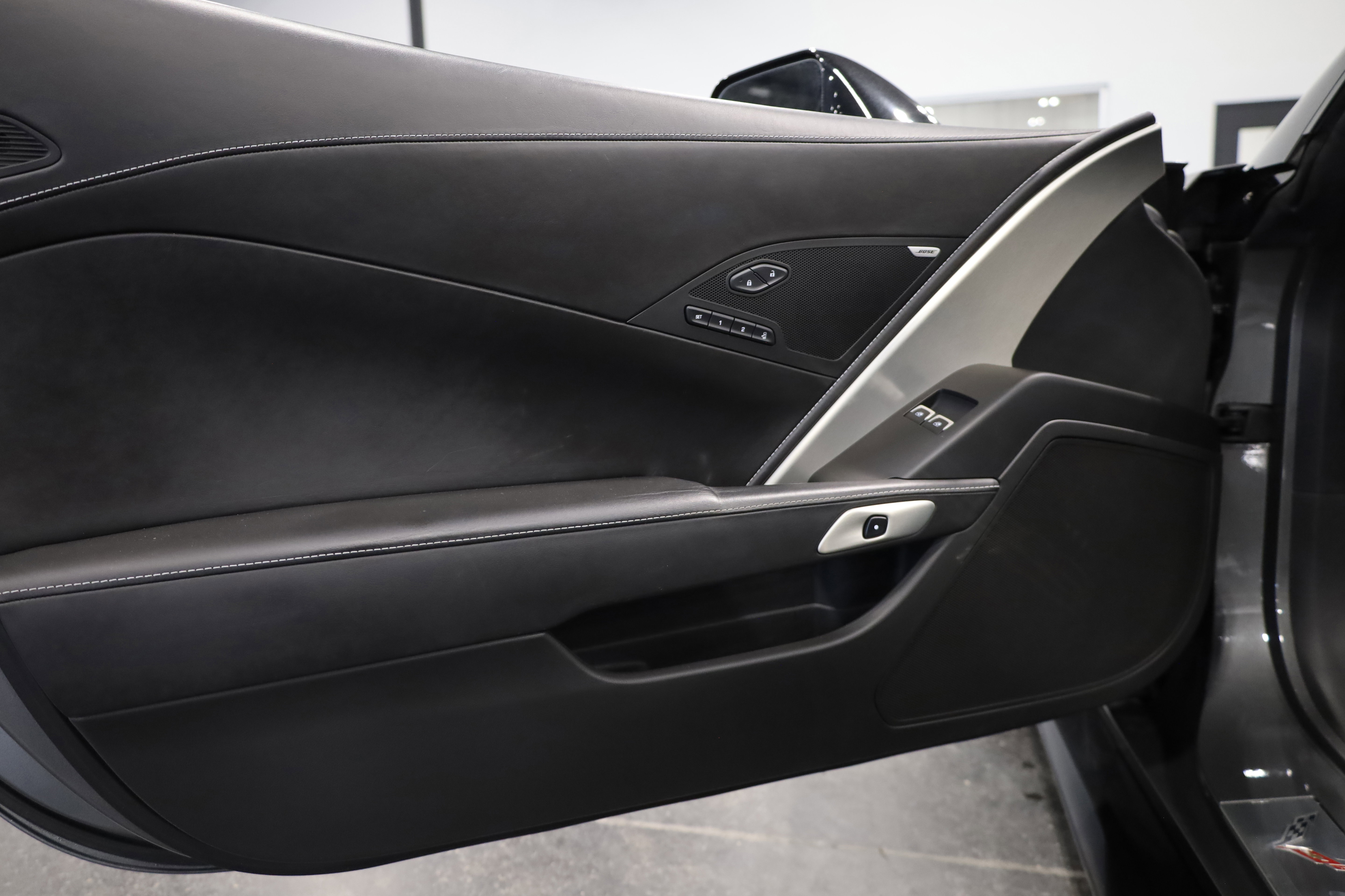 Used 2016 Chevrolet Corvette Z06 w/ 3LZ Preferred Equipment Group image 14