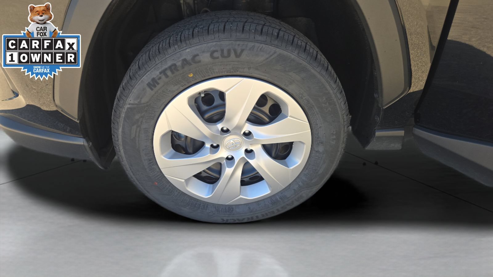 Used 2024 Toyota RAV4 LE AWD/4WD image 19