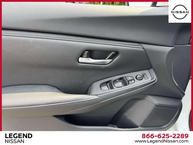 Certified 2023 Nissan Sentra SV FWD image 16