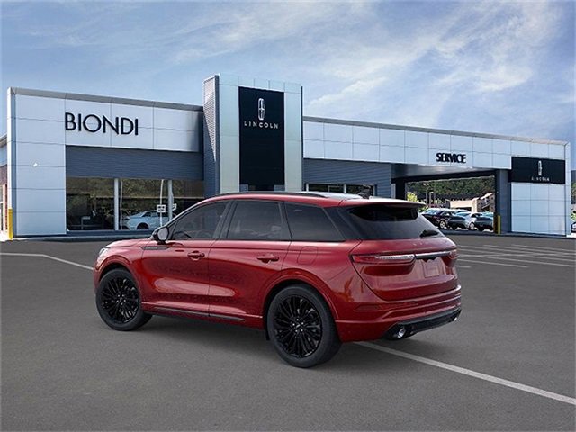 New 2026 Lincoln Corsair Premiere image 4